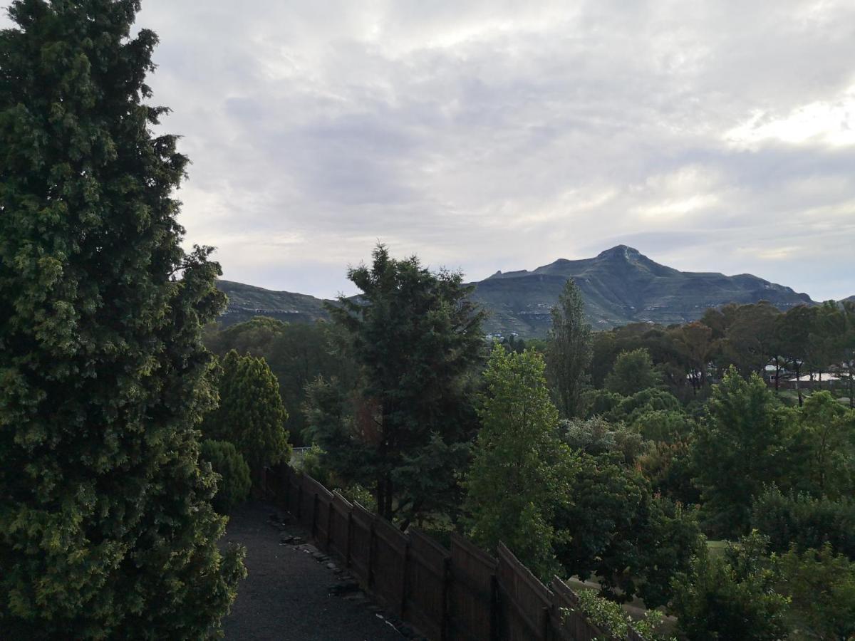 Clarens On Collett Villa Exterior photo