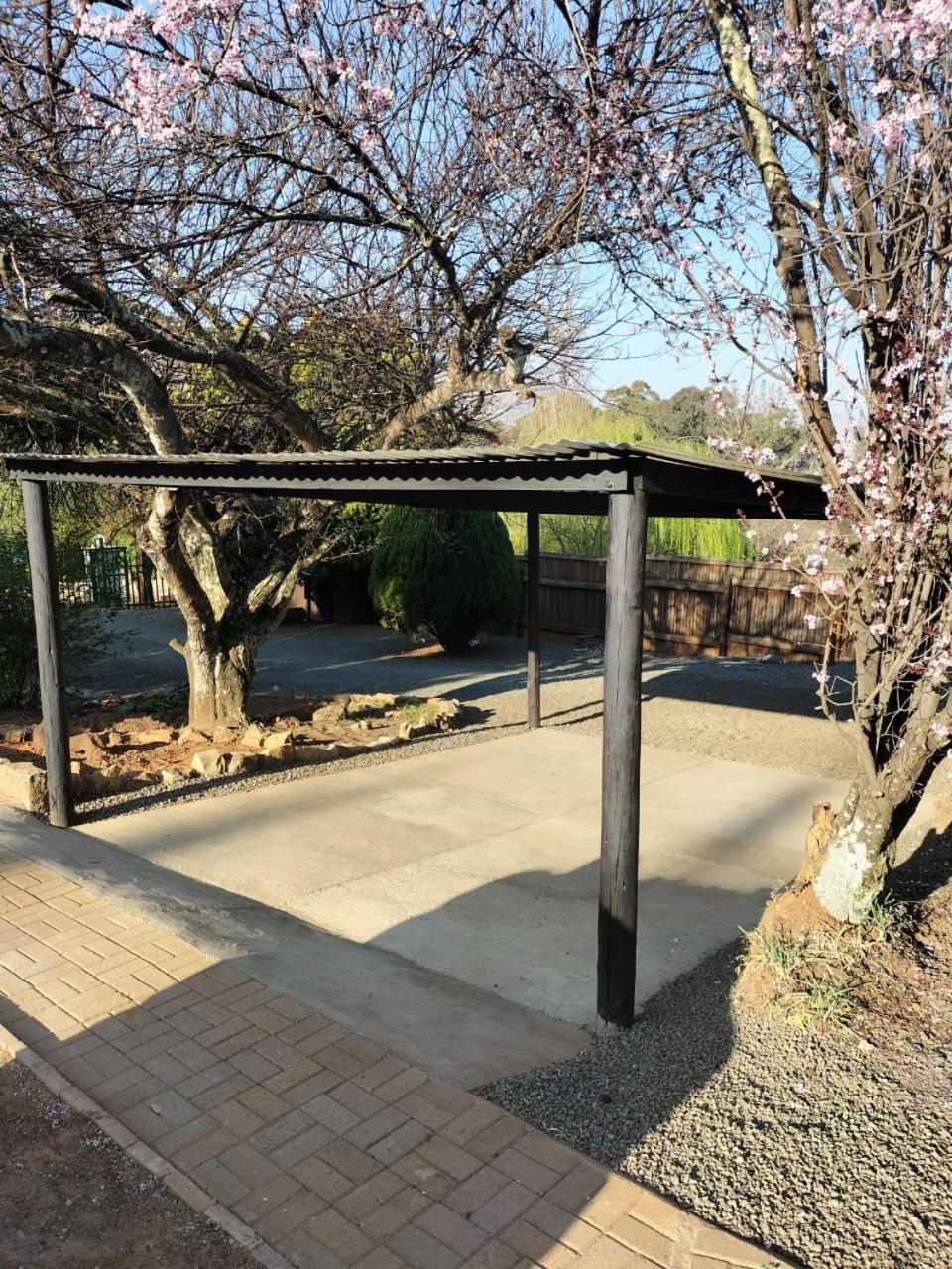 Clarens On Collett Villa Exterior photo